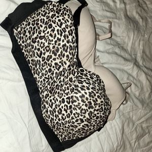 2 Padded Lounge Bra's - Deesse 44C